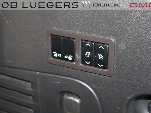 Used 2018 GMC Yukon Denali w/ Open Road Package image 20