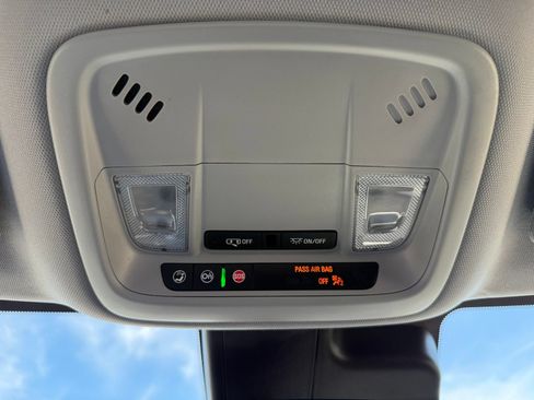 Used 2024 Chevrolet Malibu LT FWD image 18