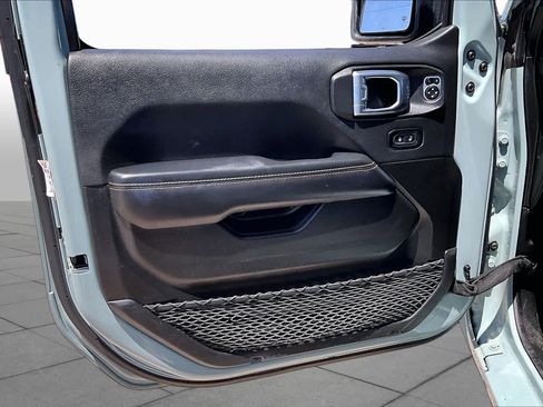Used 2024 Jeep Wrangler Unlimited Sahara AWD/4WD image 21