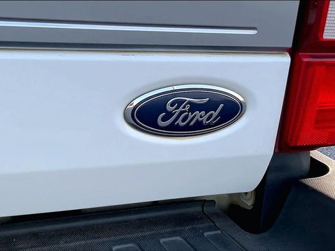 Used 2022 Ford F250 Platinum AWD/4WD image 9