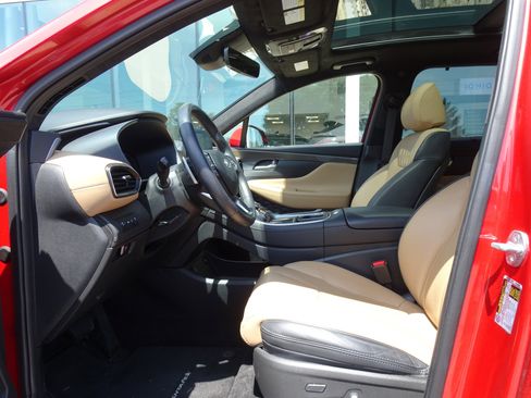 Used 2023 Hyundai Santa Fe Calligraphy AWD/4WD image 4