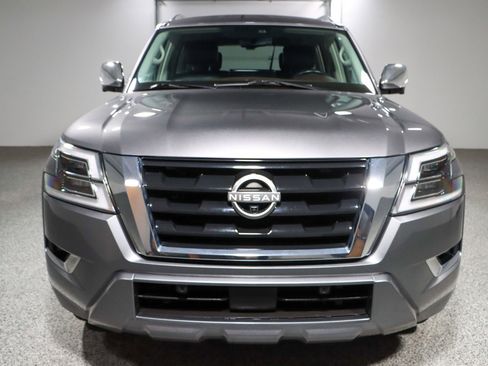 Used 2023 Nissan Armada Platinum w/ Captain's Chairs Package image 4