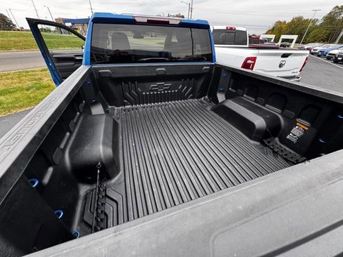Used 2023 Chevrolet Silverado 1500 LT image 8