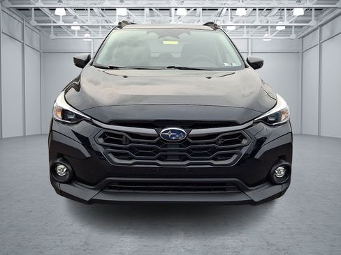 Used 2024 Subaru Crosstrek 2.0i Premium AWD/4WD image 2