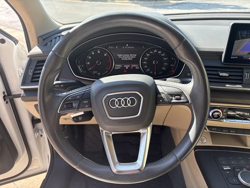 Used 2019 Audi Q5 2.0T Premium AWD/4WD image 18