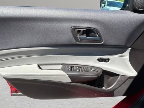 Used 2019 Acura ILX FWD image 16
