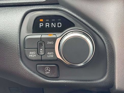 New 2026 RAM 1500 Express AWD/4WD image 19
