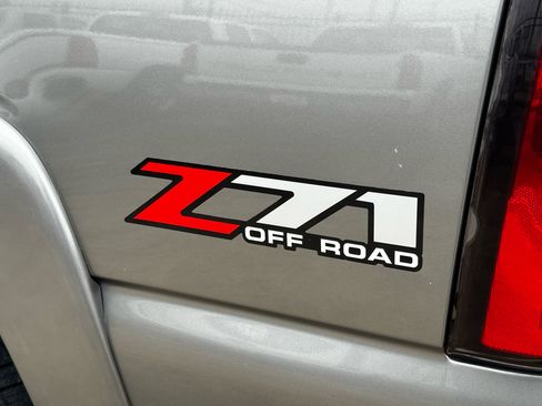 Used 2006 Chevrolet Silverado 1500 LT w/ Light Duty Power Package image 12