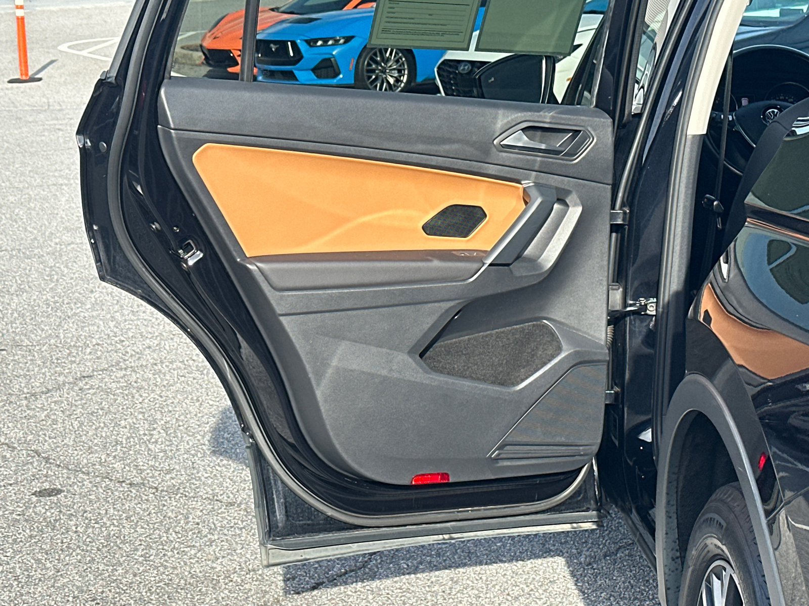 Used 2019 Volkswagen Tiguan SEL FWD image 21