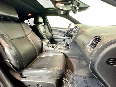Used 2018 Dodge Charger GT image 27
