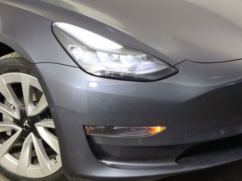 Used 2022 Tesla Model 3 Long Range AWD/4WD image 36