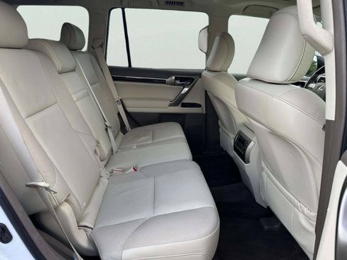 Used 2014 Lexus GX 460 w/ Premium Package AWD/4WD image 15