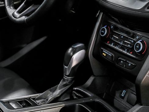 Used 2019 Ford Escape SEL image 31