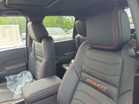 New 2026 Nissan Frontier PRO-4X w/ Pro Premium Package AWD/4WD image 16