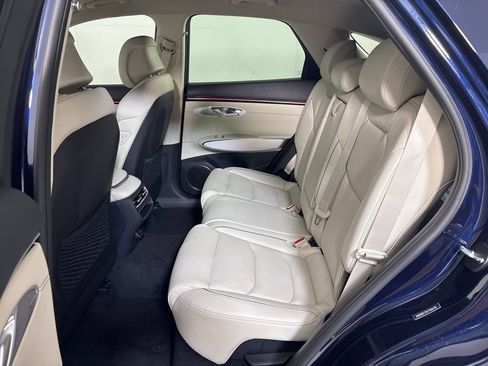 New 2026 Genesis GV70 2.5T Advanced AWD/4WD image 23