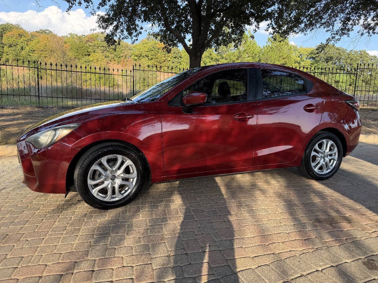 Used 2016 Scion iA FWD image 7