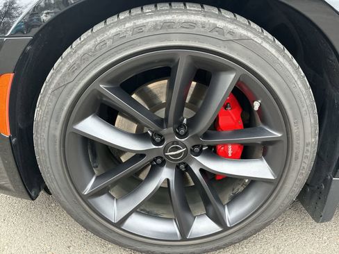 Used 2023 Chrysler 300 C image 4