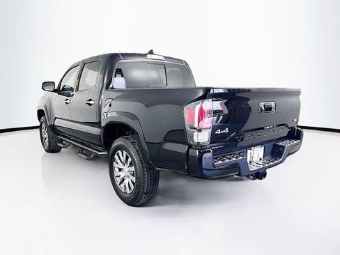 Used 2023 Toyota Tacoma Limited AWD/4WD image 7