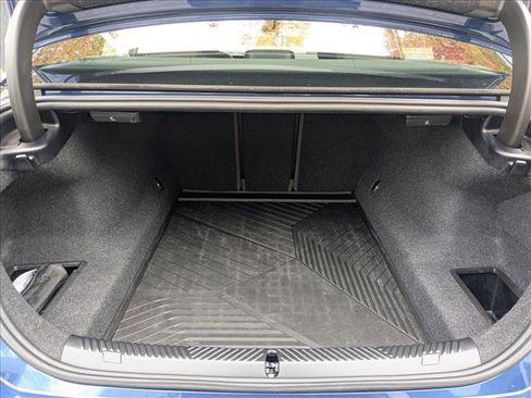 Used 2025 BMW 530i w/ Premium Package image 6