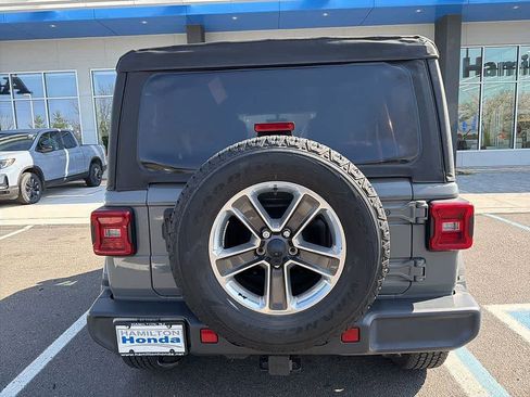 Used 2022 Jeep Wrangler Unlimited Sahara w/ LED Lighting Group image 8