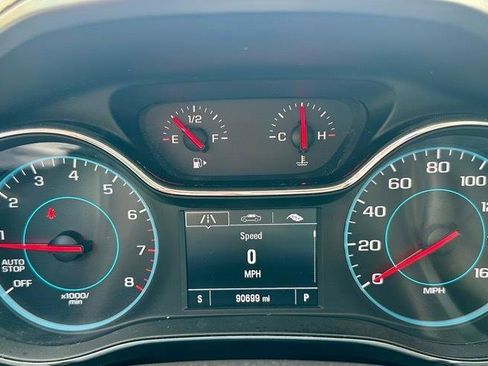 Used 2017 Chevrolet Cruze LT FWD image 16