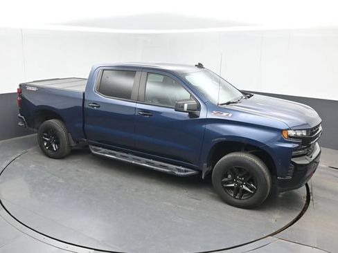 Used 2019 Chevrolet Silverado 1500 LT Trail Boss w/ Convenience Package AWD/4WD image 1