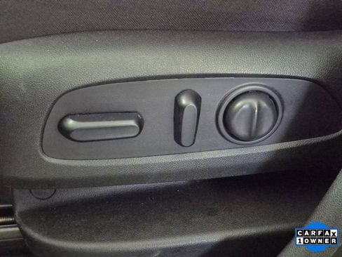 Used 2020 Chevrolet Equinox LT image 15