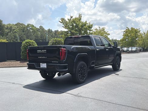 Used 2026 GMC Sierra 2500 Denali Ultimate AWD/4WD image 3