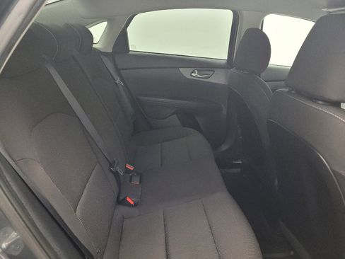 Used 2020 Kia Forte LXS FWD image 19