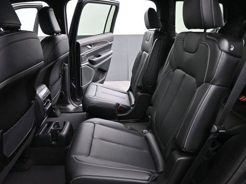New 2026 Jeep Grand Cherokee L Limited AWD/4WD image 14