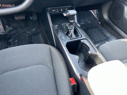 Used 2025 Kia K4 LXS image 21