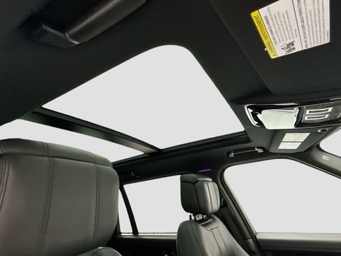 Used 2021 Land Rover Range Rover P525 Westminster Edition LWB image 16