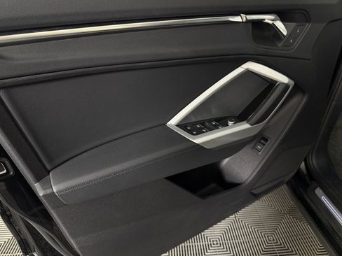 Used 2023 Audi Q3 2.0T Premium image 24