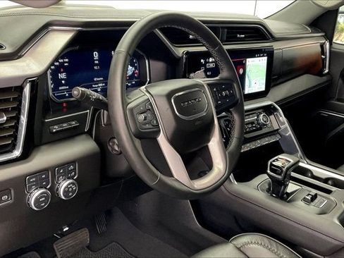 Used 2025 GMC Sierra 1500 Denali w/ Denali Reserve Package AWD/4WD image 14