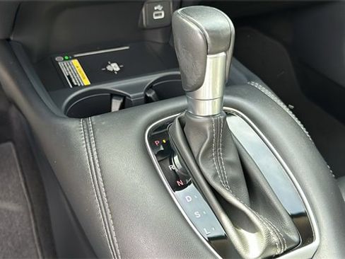 Used 2025 Honda HR-V EX-L image 18