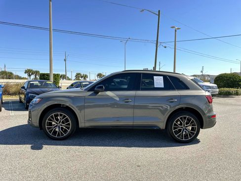 Used 2023 Audi SQ5 Premium Plus w/ Premium Plus Package image 3