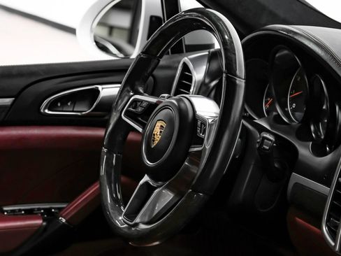 Used 2016 Porsche Cayenne GTS image 16