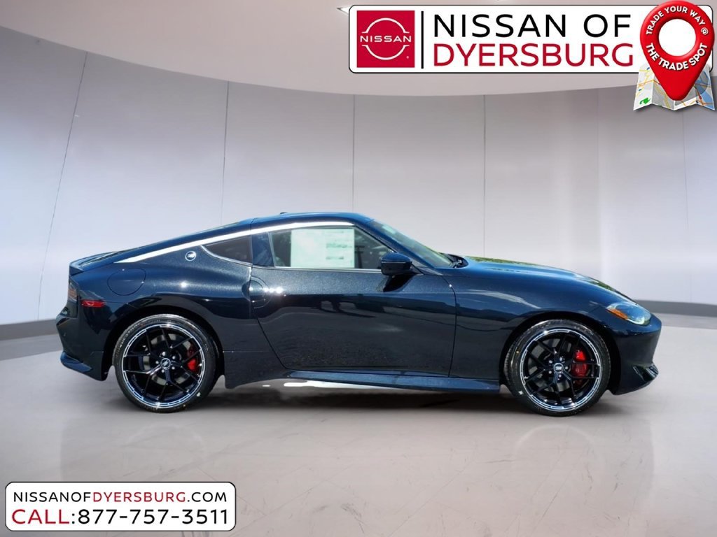 New 2027 Nissan Z Performance RWD image 2