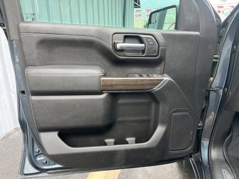 Used 2020 Chevrolet Silverado 1500 LT w/ Texas Edition AWD/4WD image 11