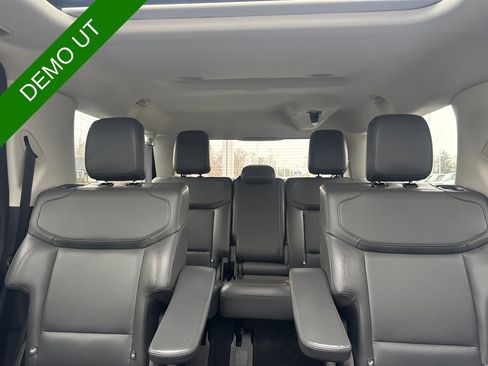 Used 2025 Ford Expedition Max Active AWD/4WD image 45