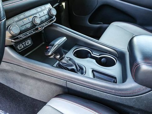 Used 2024 Dodge Durango GT RWD image 20