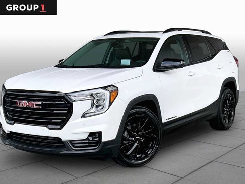Used 2023 GMC Terrain SLT w/ Tech Package FWD image 1