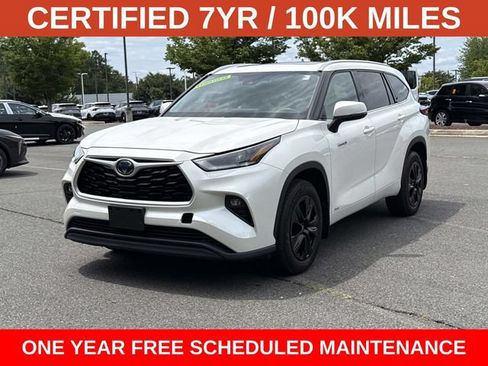 Used 2021 Toyota Highlander XLE AWD/4WD image 5