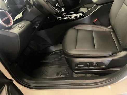 New 2026 Chevrolet Trax RS FWD image 17