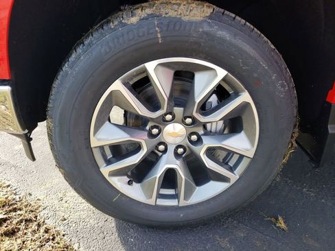 New 2026 Chevrolet Silverado 1500 LT image 24