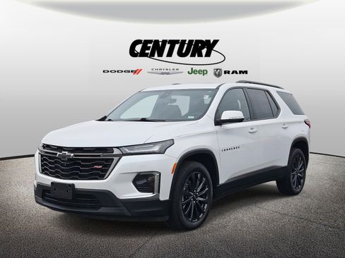 Used 2022 Chevrolet Traverse RS w/ LPO, Floor Liner Package image 8