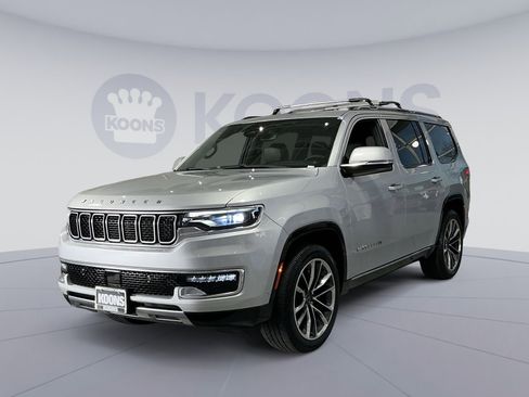 Used 2022 Jeep Wagoneer Series III w/ Premium Group I image 1