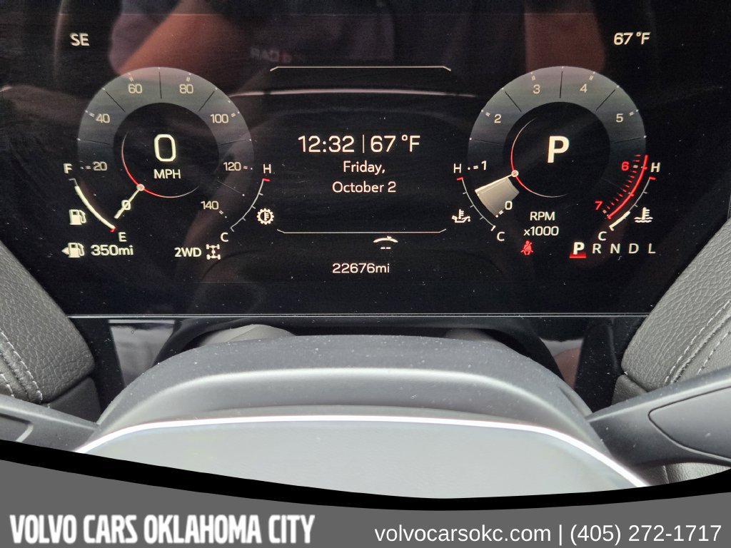 Used 2025 GMC Yukon XL Denali w/ Sun & Power Step Package AWD/4WD image 12