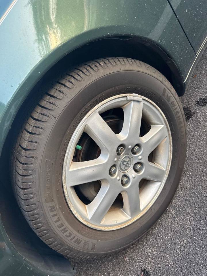 Used 2000 Toyota Avalon XL FWD image 10