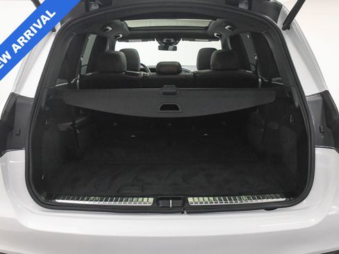 Used 2024 Mercedes-Benz GLS 450 4MATIC image 7